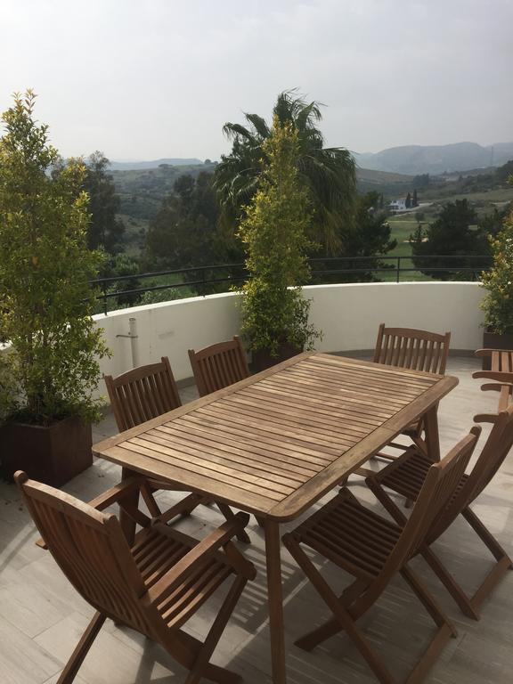 Apartamento Del Sol Estepona Ngoại thất bức ảnh